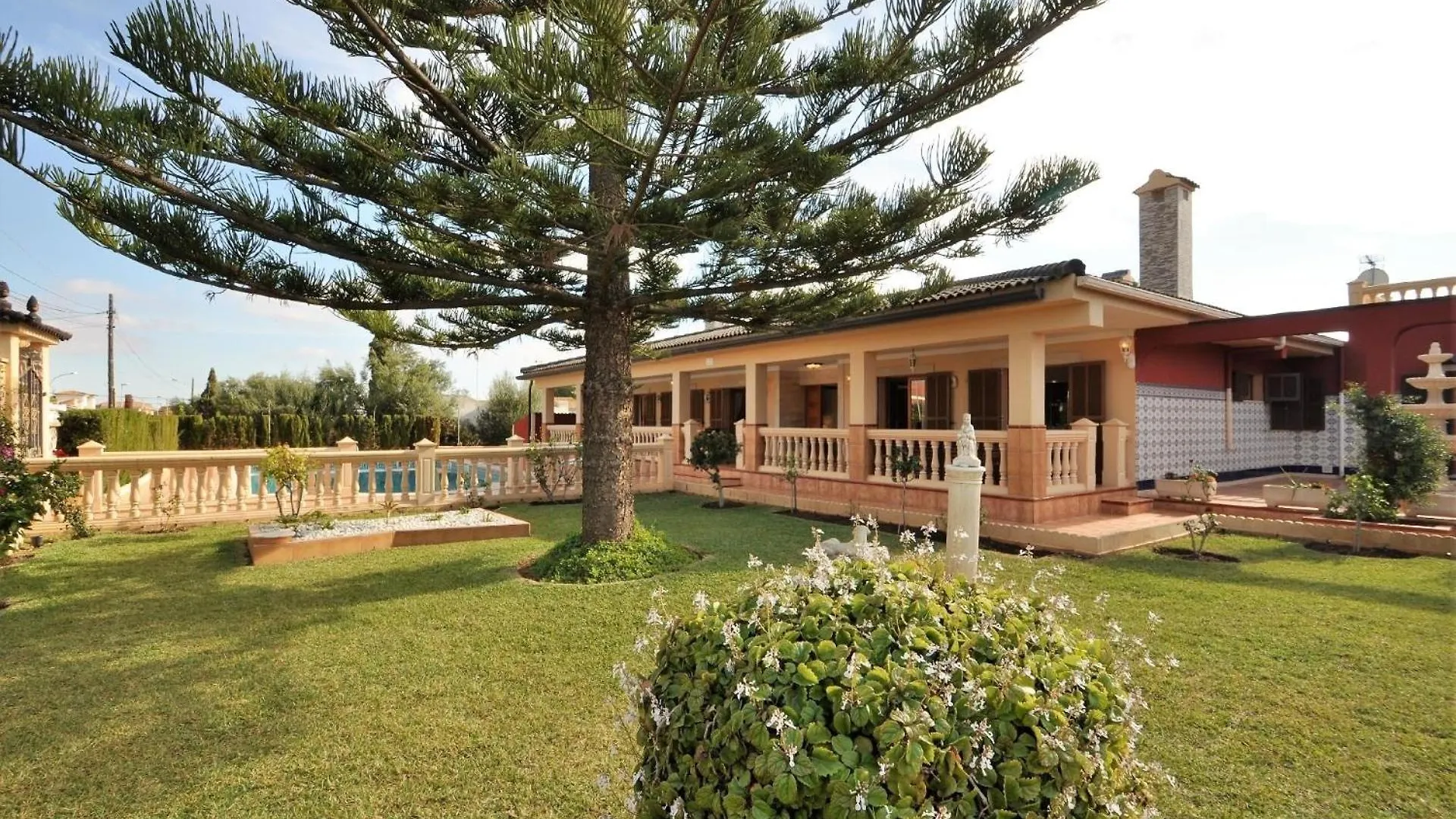 Ferienhaus Mit Privatpool Fuer 6 Personen Ca 300 Qm In Badia Grand, Mallorca Suedkueste Von Mallorca 루크마호르 0*,